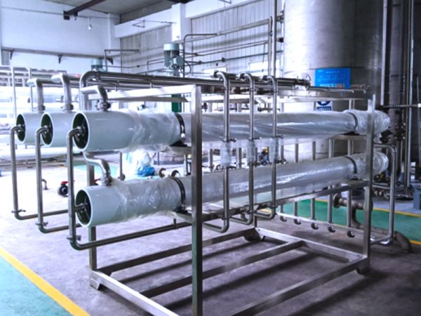 Roll type ultrafiltration membrane equipment